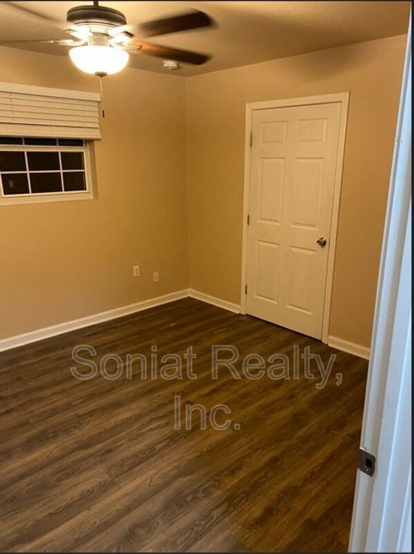 Large 3 Bedroom Double property image