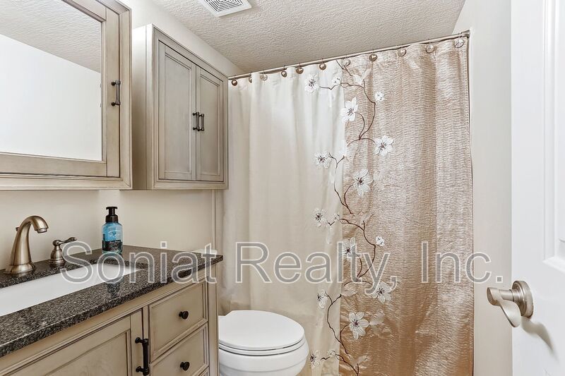 Furnished 1 Bedroom Apartment in Metairie property image