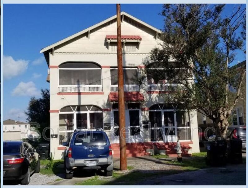 Charming one-bedroom, one-bathroom 2nd floor apartment property image