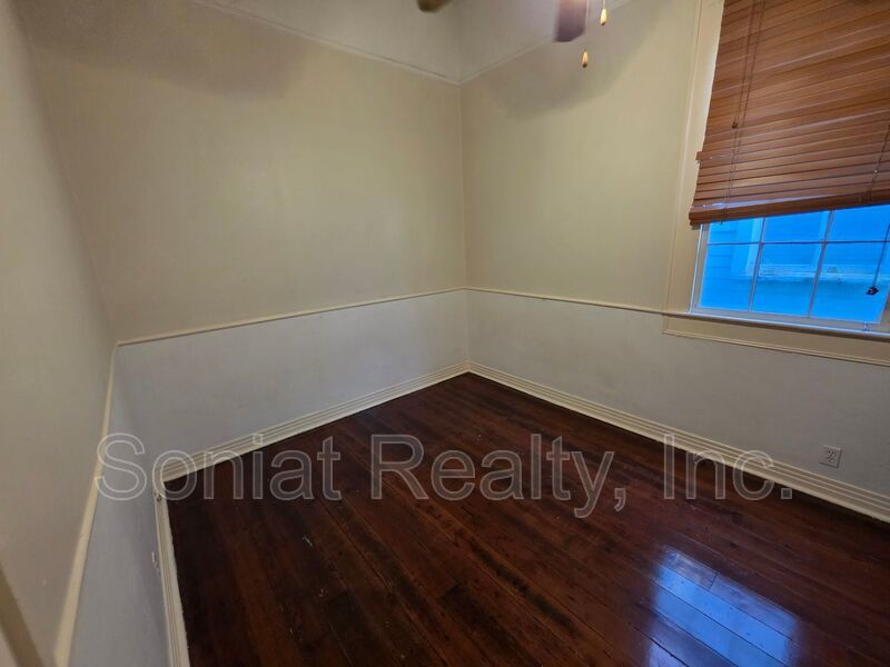 Charming 2 bedroom/1 bath in the Bywater property image