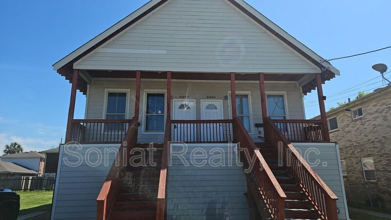 Gentilly Neighborhood property image