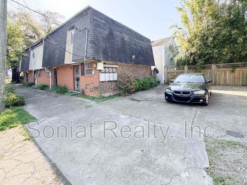 Nice 2 bedroom 1 bath Apartment on Elysian Fields (Section 8 Welcome) property image