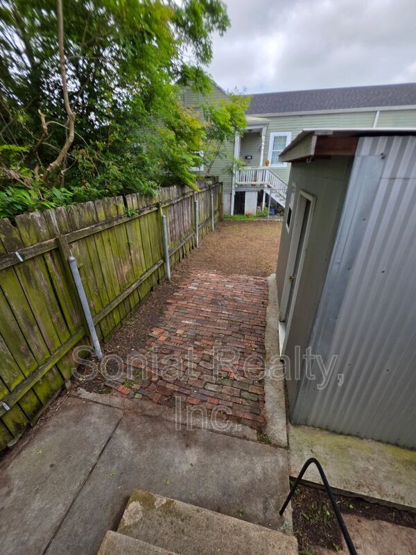 2-Bedroom Shotgun in Great Neighborhood property image