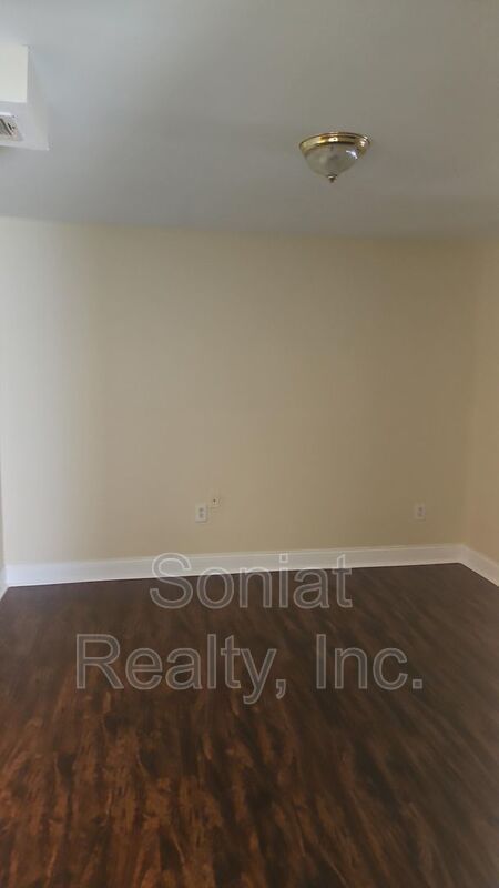 New Orleans East Apartment property image
