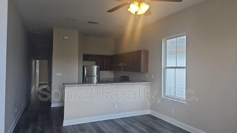 SECTION 8 WELCOME! property image