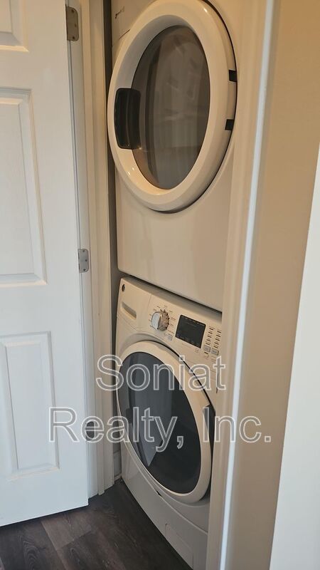 SECTION 8 WELCOME! property image