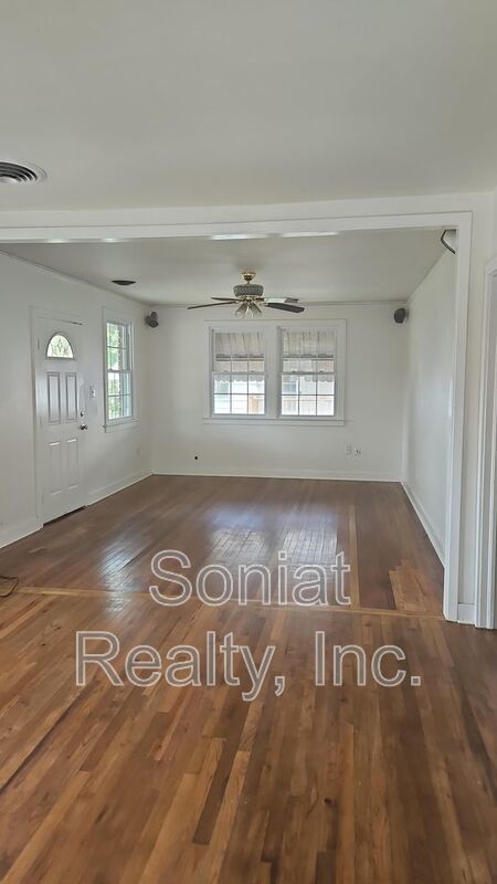 Single Three Bedroom In Jefferson Parish property image