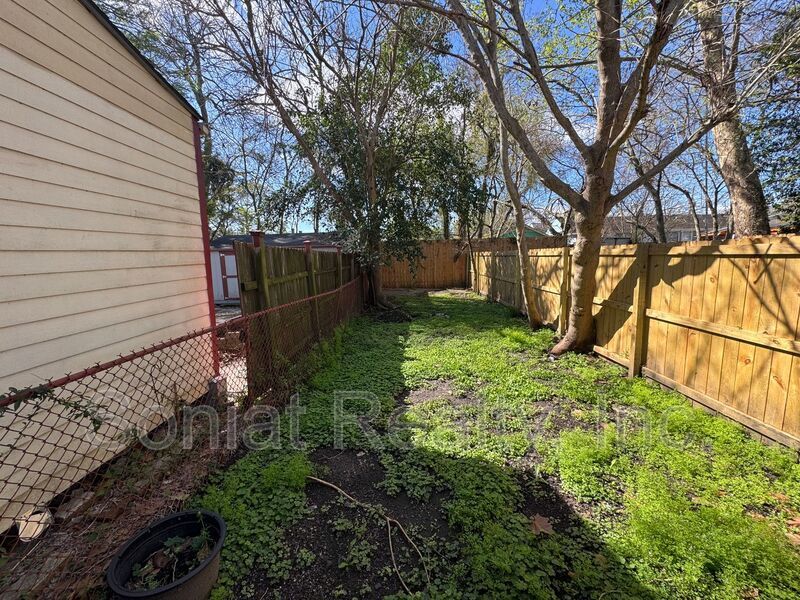 Astonishing 2-bedroom, 2-bath home in the Marigny property image