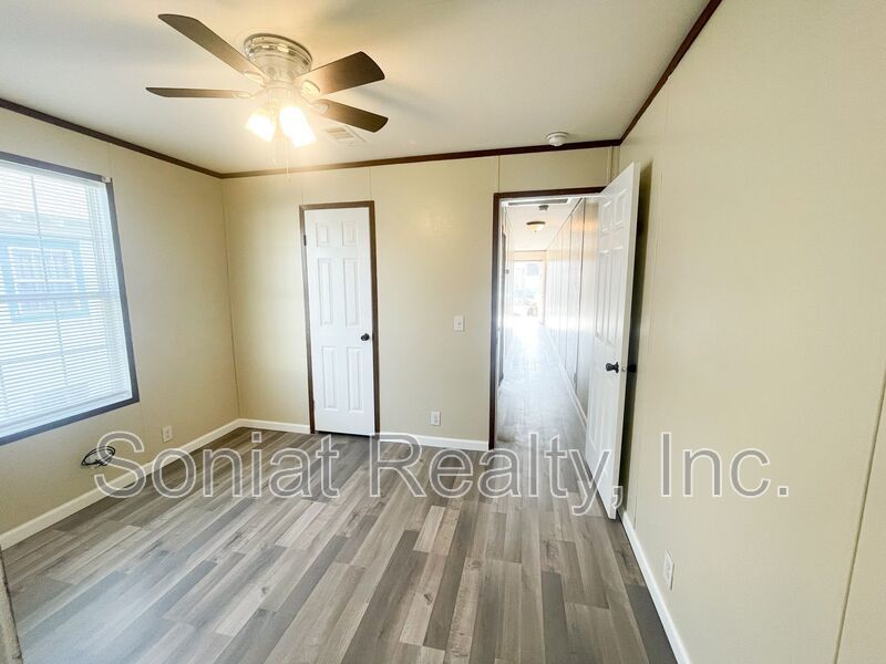 Accepts Vouchers- 3 Bedroom 2 Bath Apartment Home property image