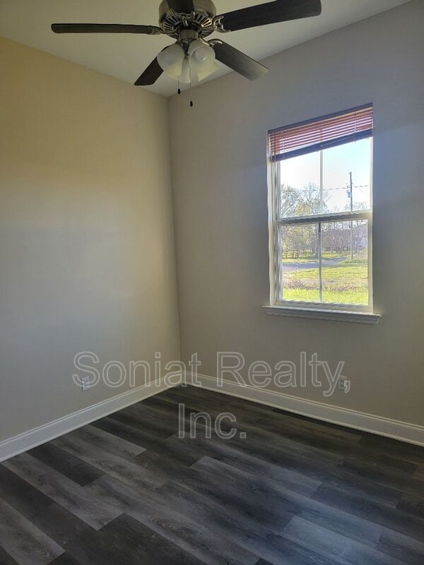 New Orleans East Unit Available property image