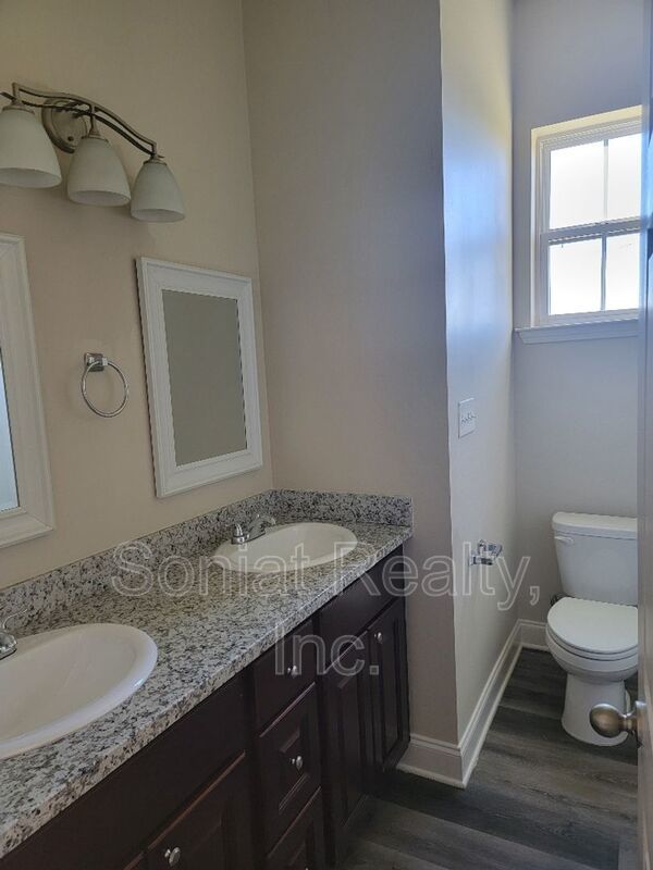 New Orleans East Unit Available property image