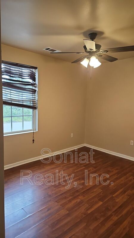 This Unit Is A Must See!! property image