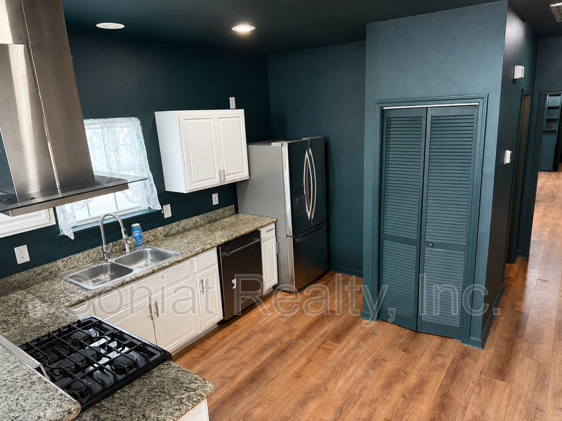 Treme Rental with Historic Character Near French Quarter-Accepts Vouchers property image