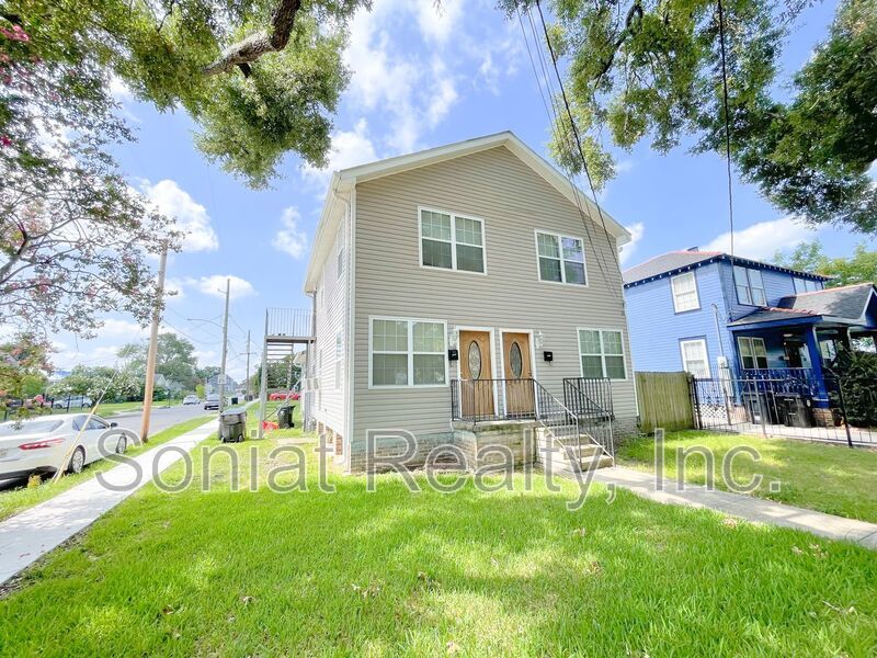 Beautiful 3 Bedroom 2 Bath Apartment property image