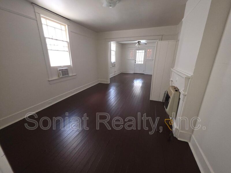 2 bedroom 1 bath shotgun mid city double property image