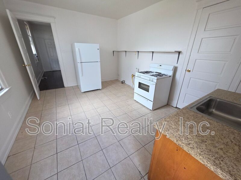 2 bedroom 1 bath shotgun mid city double property image