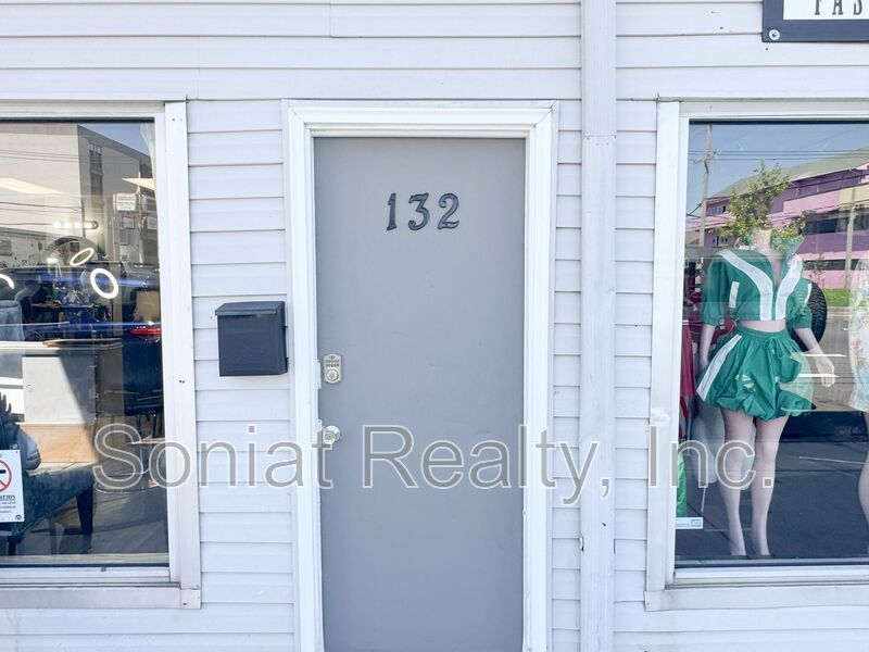 Spacious 1 Bedroom Apartment Mid City property image