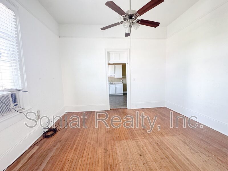 Spacious 1 Bedroom Apartment Mid City property image