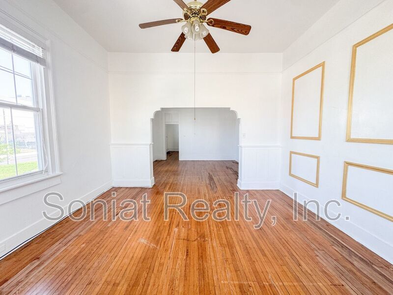 Spacious 1 Bedroom Apartment Mid City property image