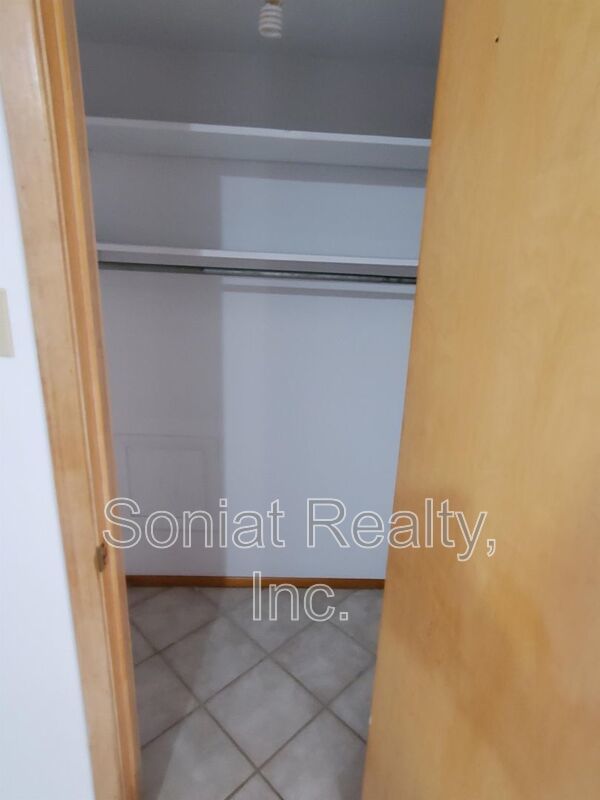 Charming 2-bedroom townhome- Housing Choice Voucher Accepted property image