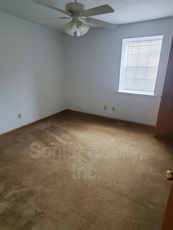 Charming 2-bedroom townhome- Housing Choice Voucher Accepted property image