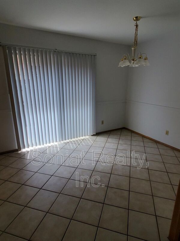 Charming 2-bedroom townhome- Housing Choice Voucher Accepted property image
